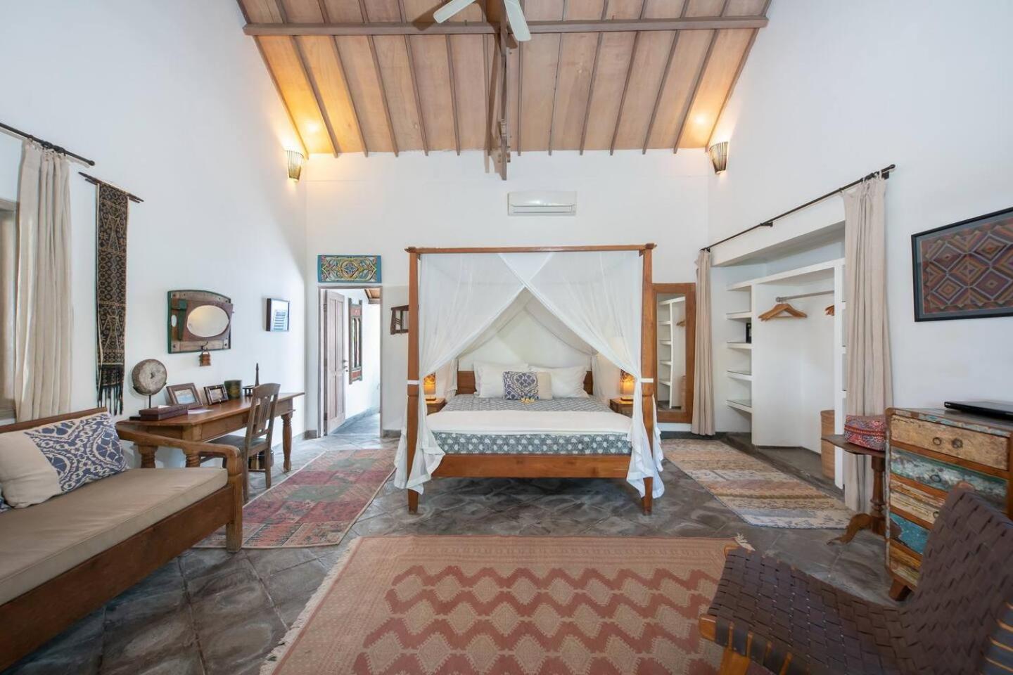 Gorgeous Balinese Designed 3 Bed Villa, Pick! * Seminyak (Bali)
