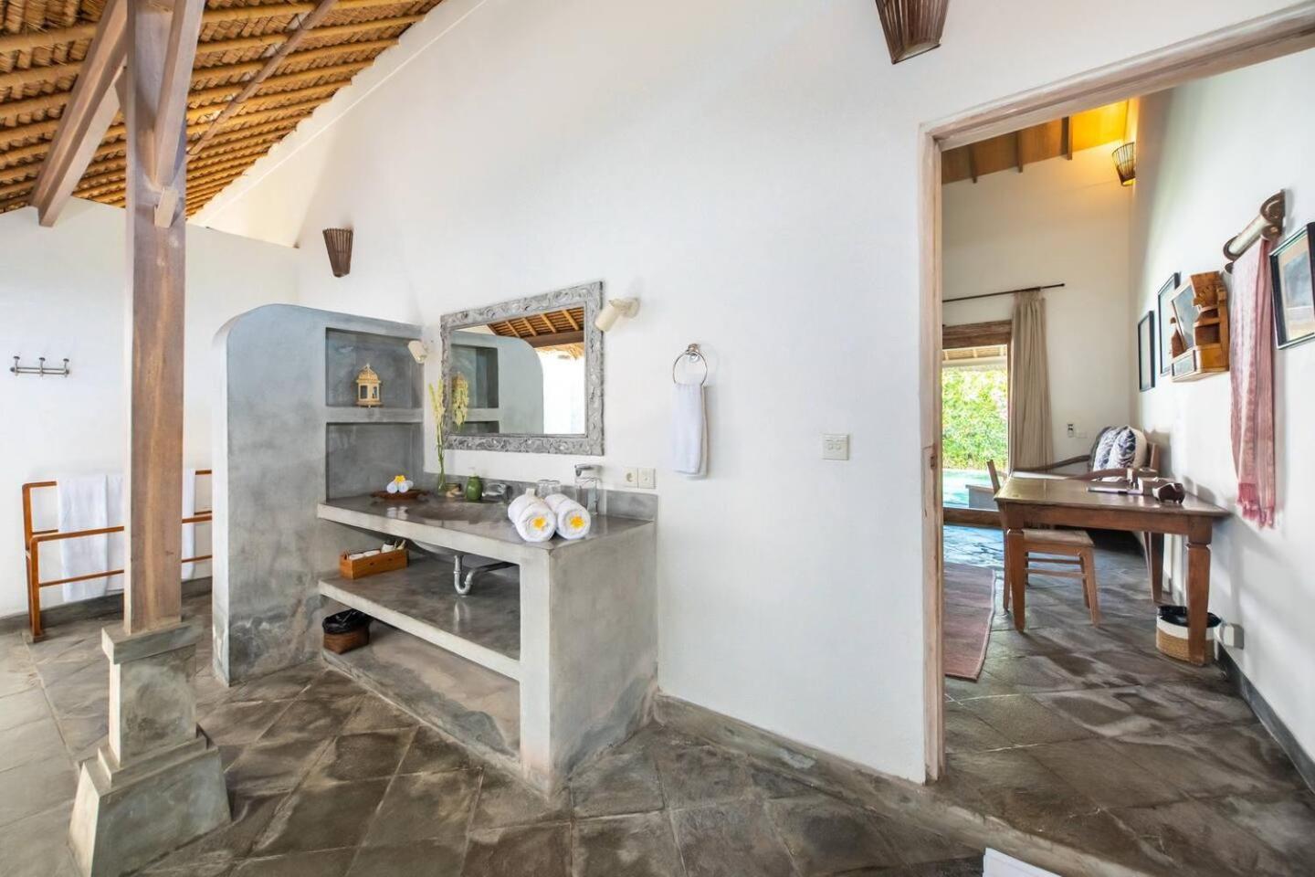 Gorgeous Balinese Designed 3 Bed Villa, Pick! Villa