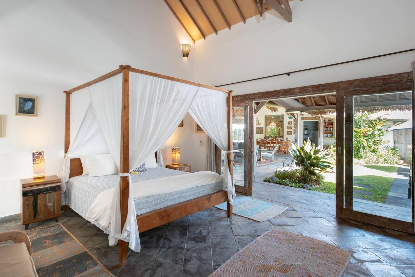 Gorgeous Balinese Designed 3 Bed Villa, Pick! Villa *